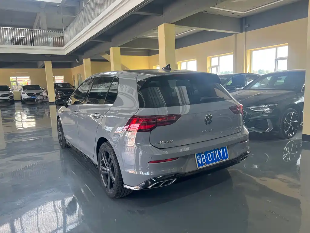 Volkswagen Golf 2022