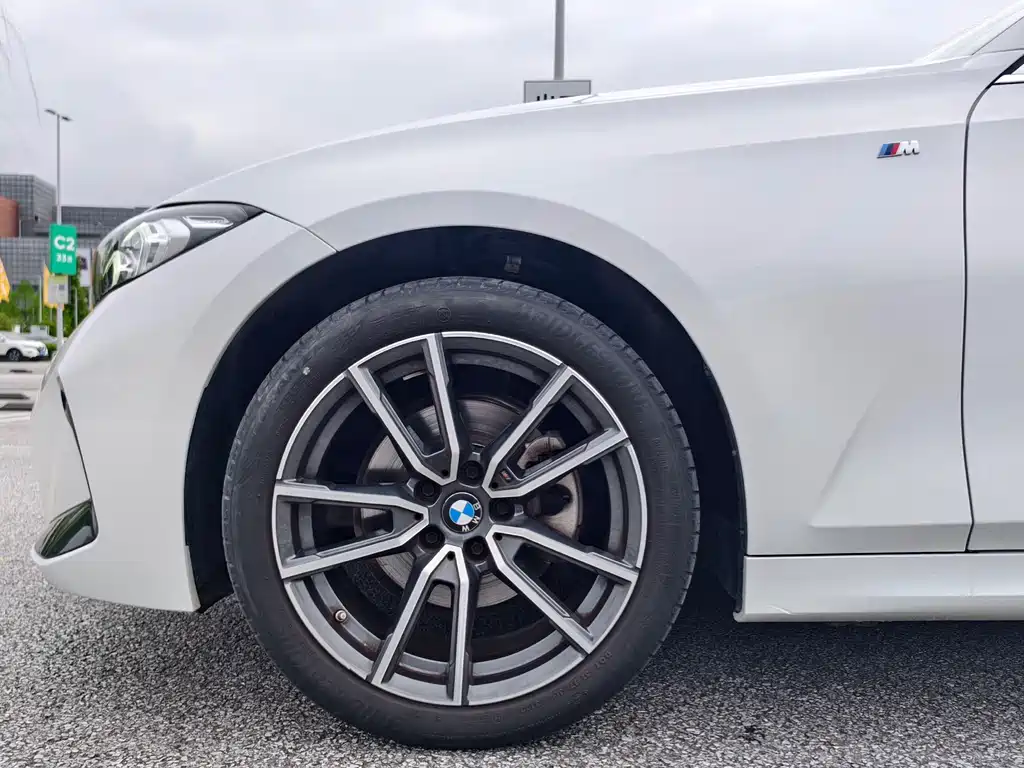 BMW 3 Series 2023