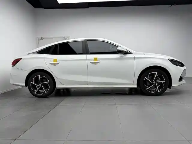 MG MG5 2023