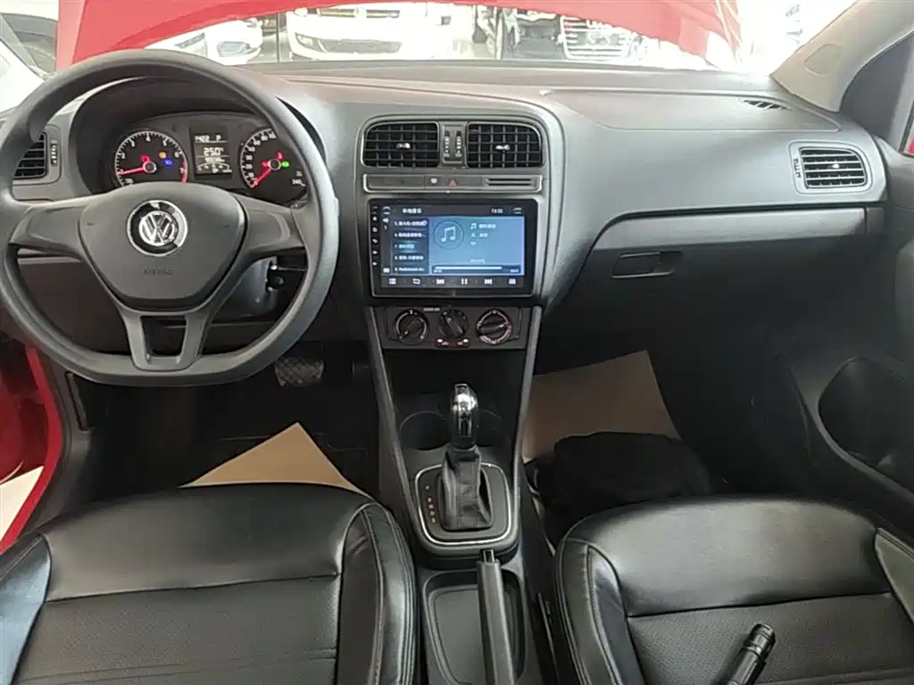 Volkswagen Polo 2017 — фото 13