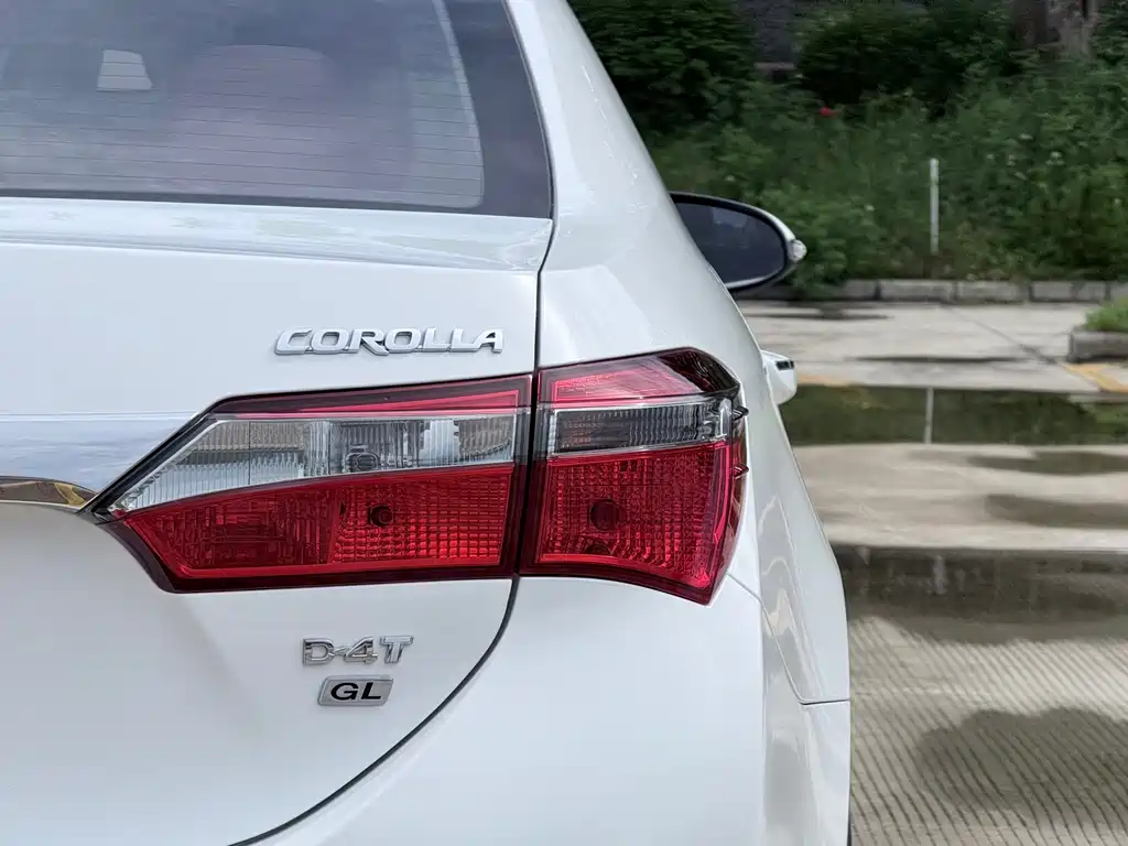 Toyota Corolla 2018 — фото 22