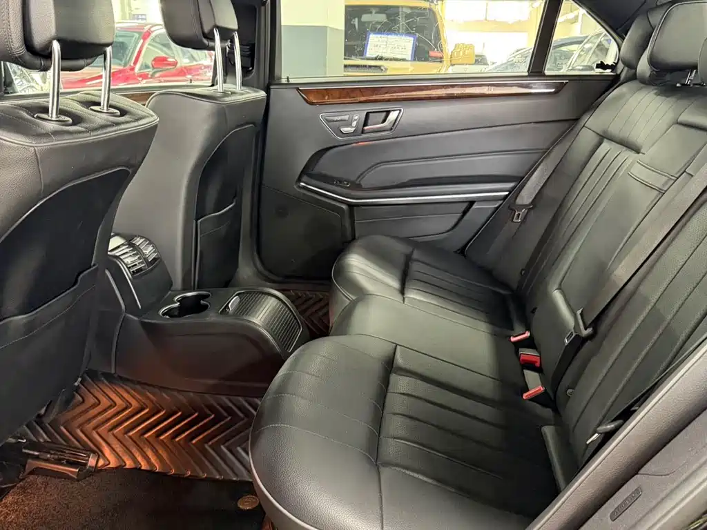 Mercedes-Benz E-Class 2016