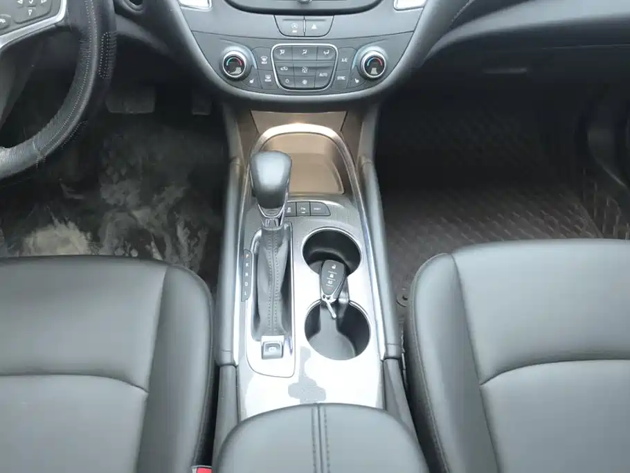 Chevrolet Malibu XL 2023 — фото 16