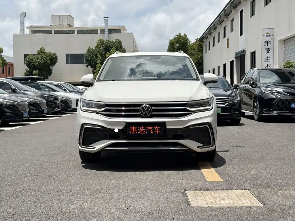 Volkswagen Tiguan L 2022