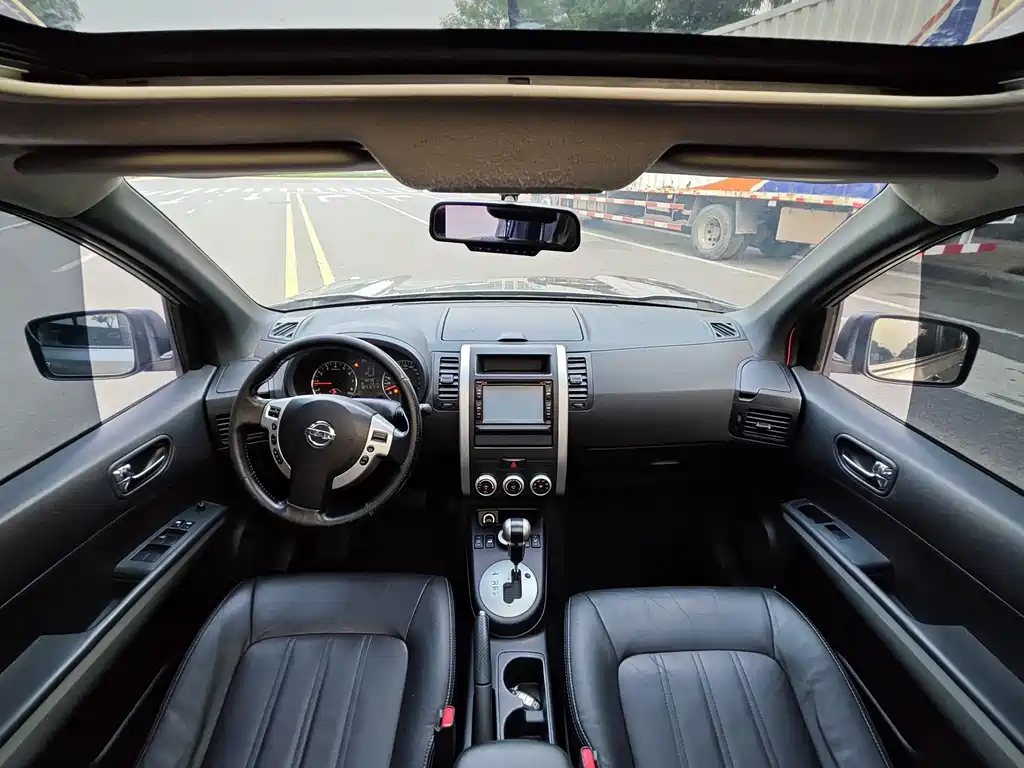 Nissan X-Trail 2013 — фото 12