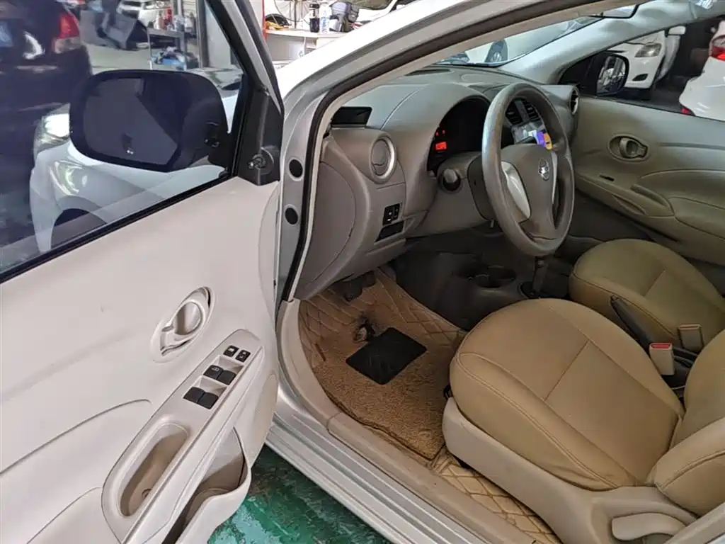 Nissan Sunny 2016 — фото 16