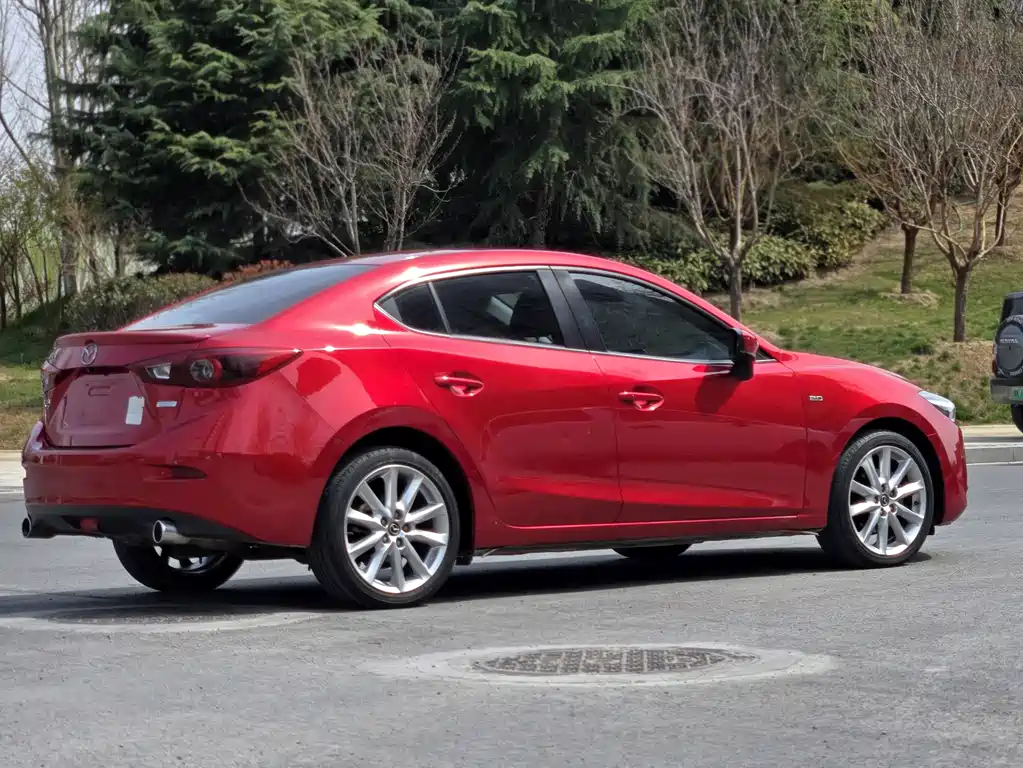 Mazda 3 Axela 2017 — фото 3