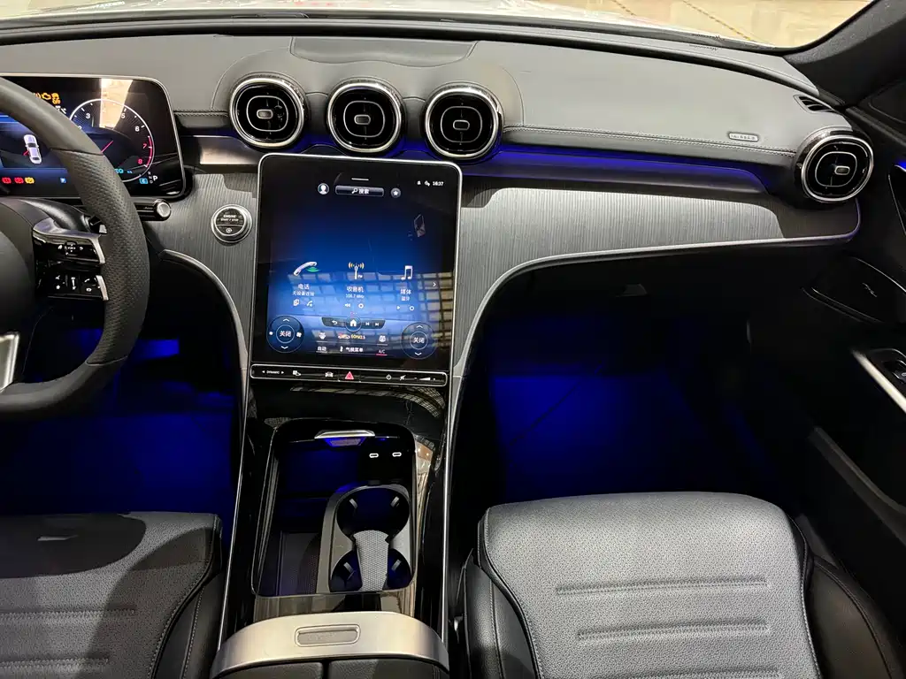 Mercedes-Benz C-Class 2022 — фото 9