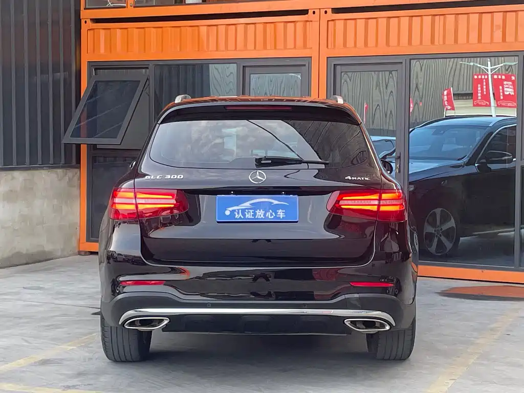 Mercedes-Benz GLC 2017 — фото 17