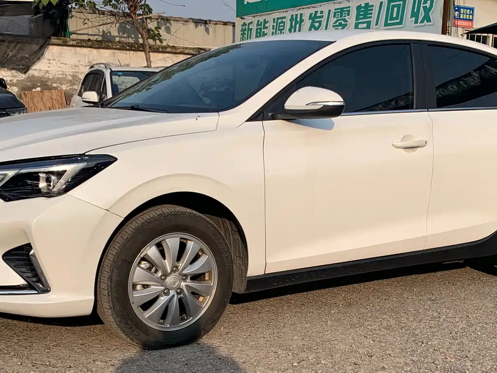 Changan Eado New Energy 2021 — фото 12