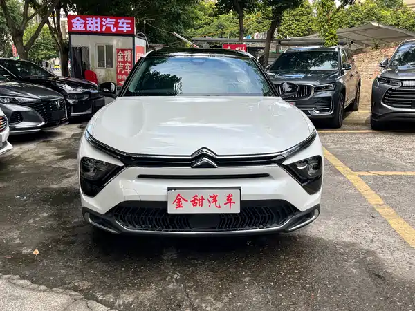 Citroën Versailles C5 X 2024