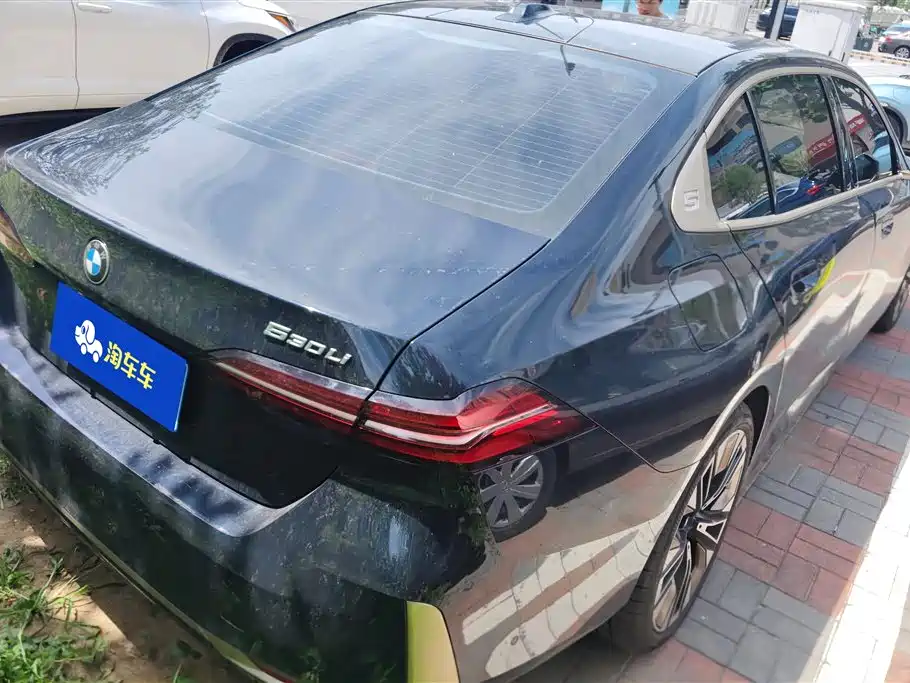 BMW 5 Series 2025