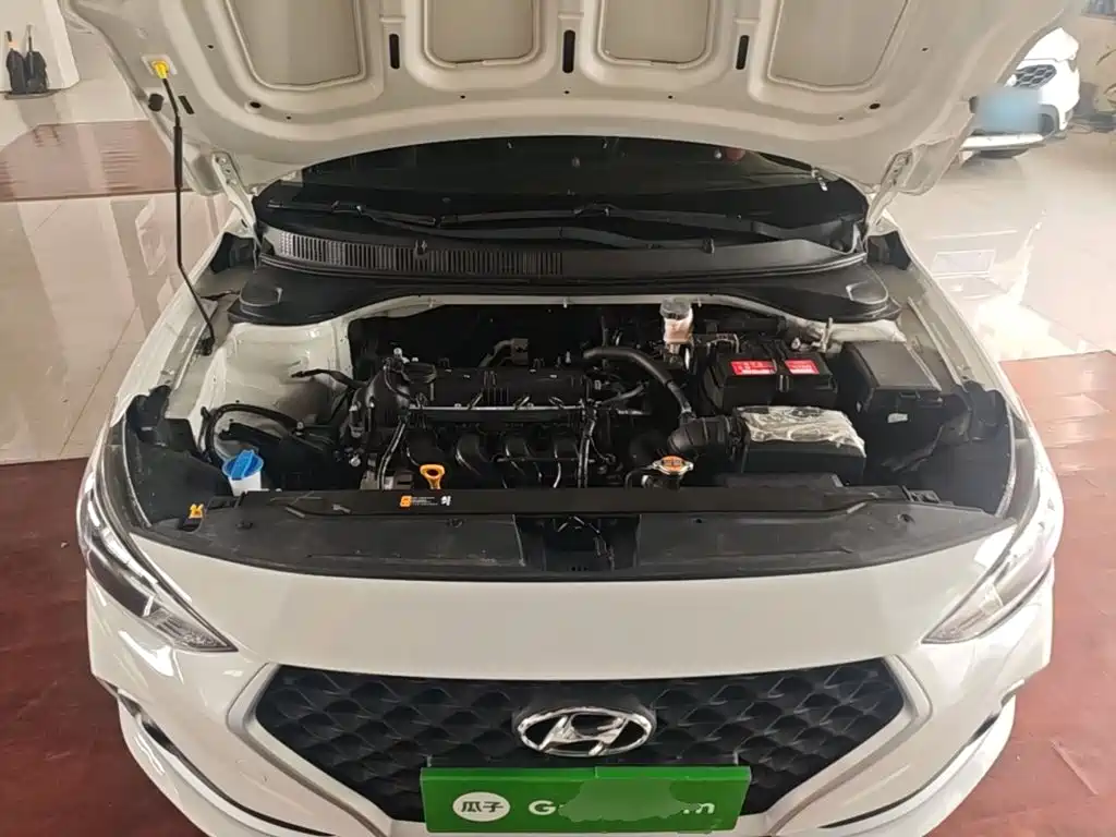 Hyundai Elantra 2019 — фото 20