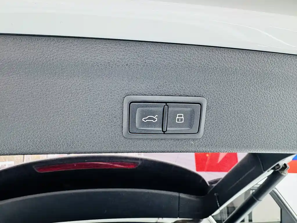 Audi Q3 2022 — фото 10