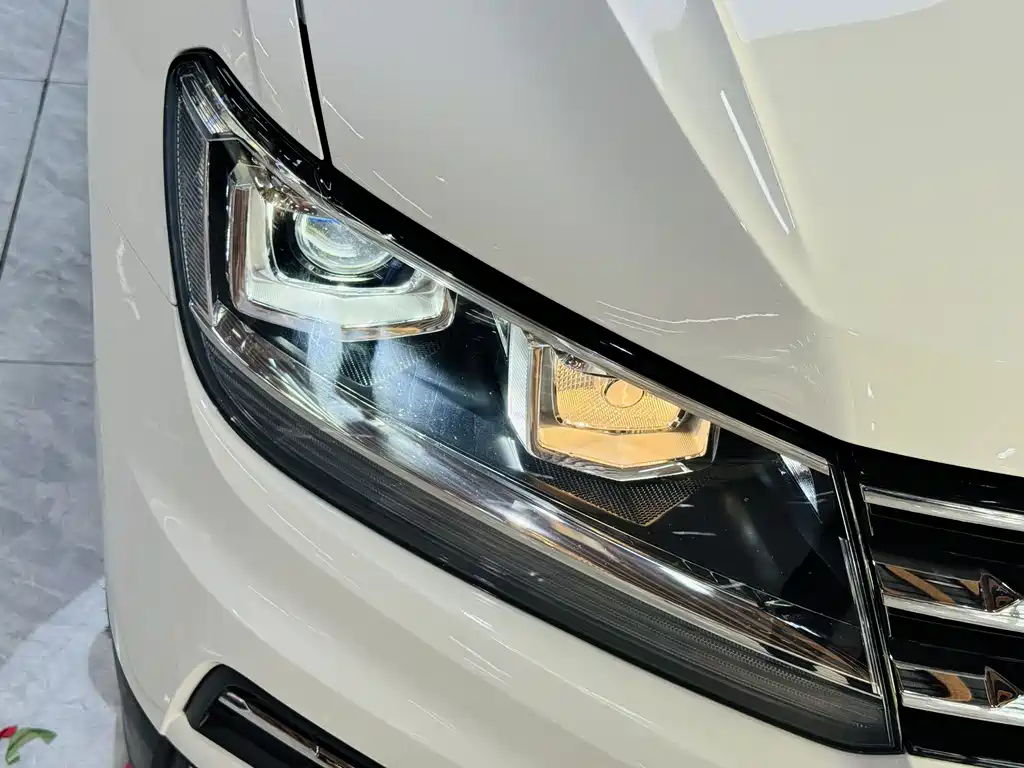 Volkswagen Tiguan L 2019 — фото 6