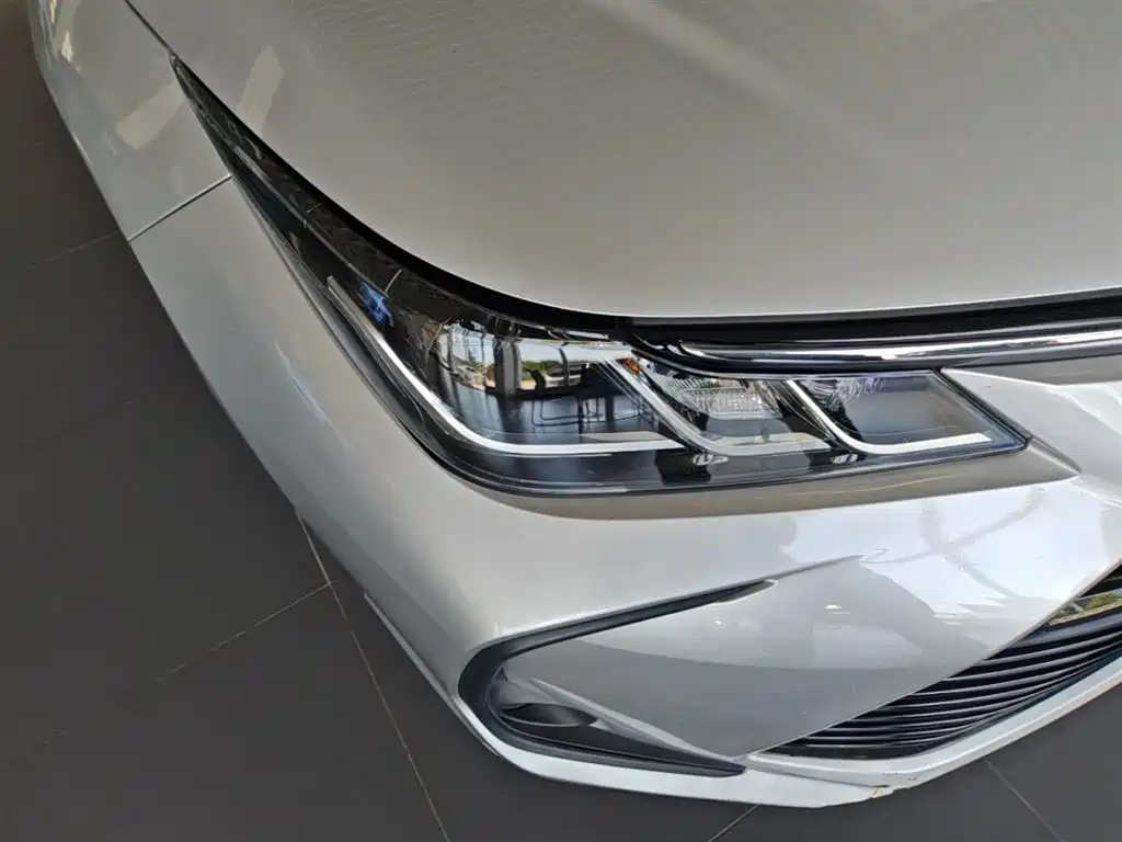 Toyota Corolla 2019 — фото 13