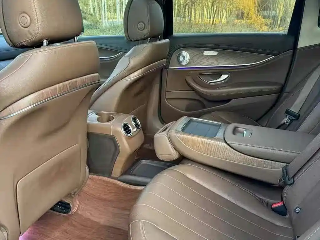 Mercedes-Benz E-Class 2019