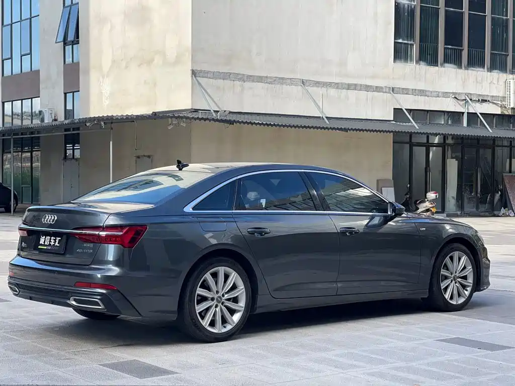 Audi A6L 2022 — фото 9
