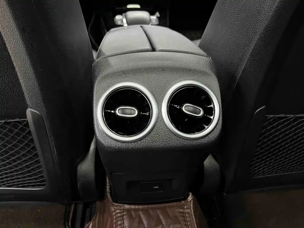 Mercedes-Benz A-Class 2023 — фото 16