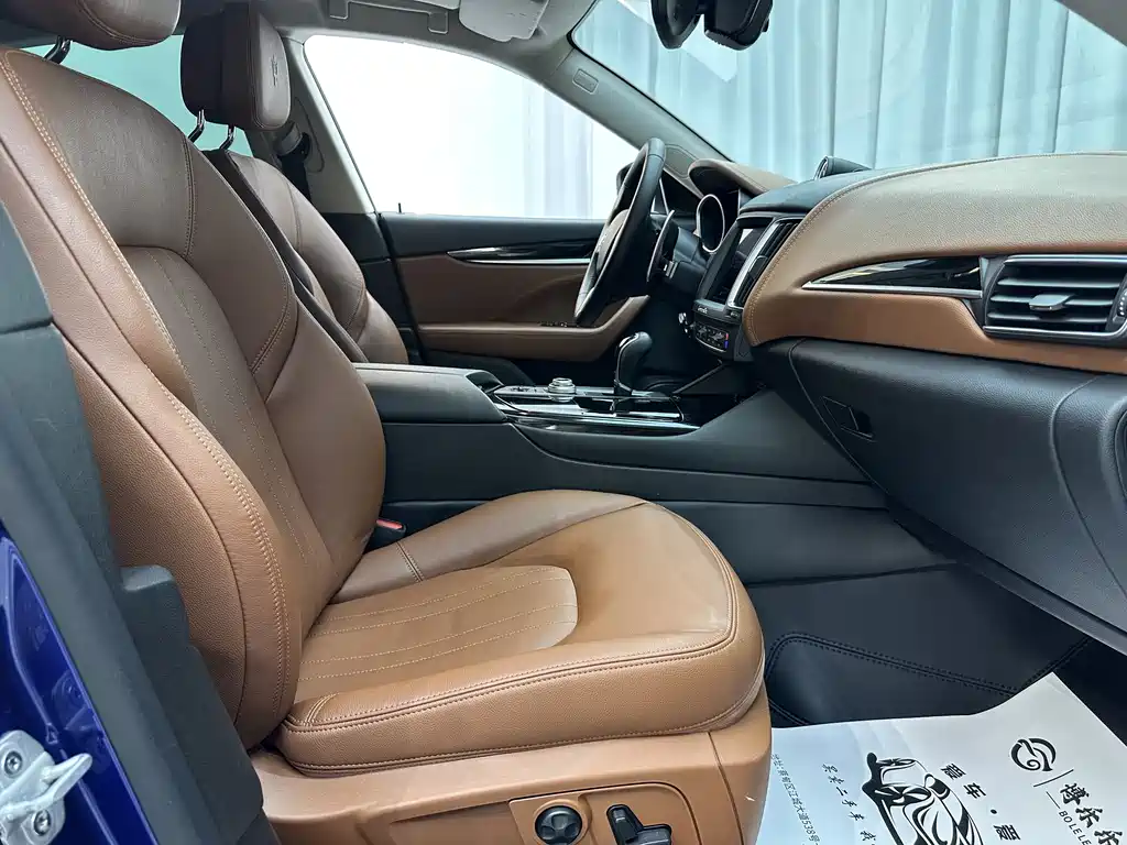 Maserati Levante 2019 — фото 11