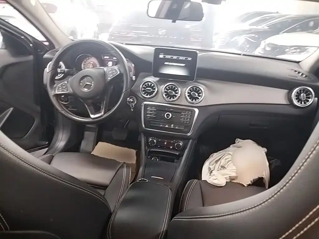 Mercedes-Benz GLA 2017 — фото 10