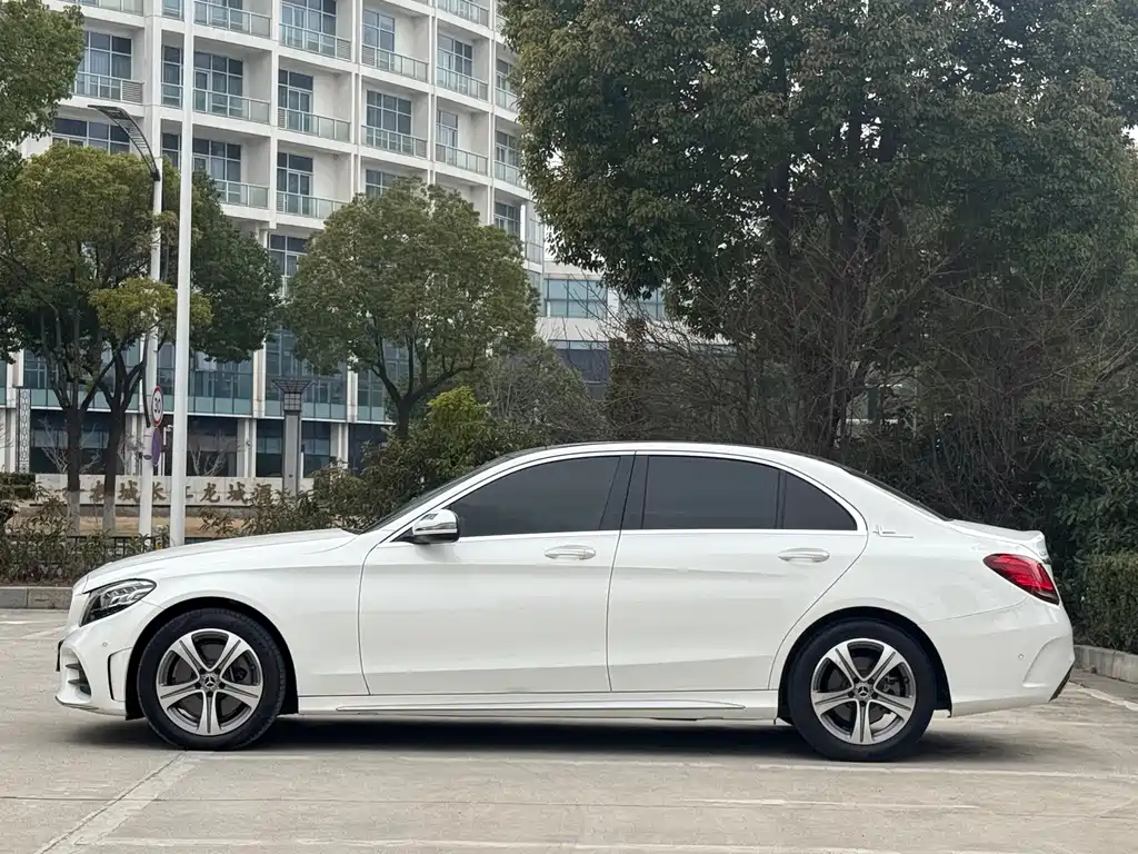 Mercedes-Benz C-Class 2021 — фото 3