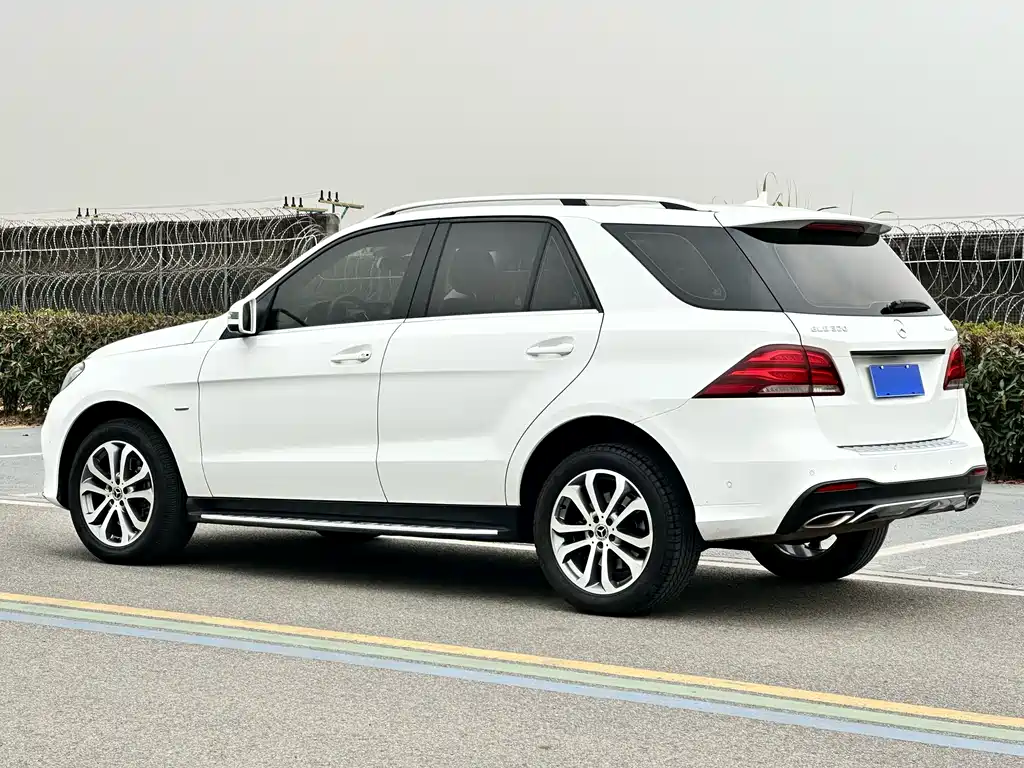 Mercedes-Benz GLE 2018 — фото 6