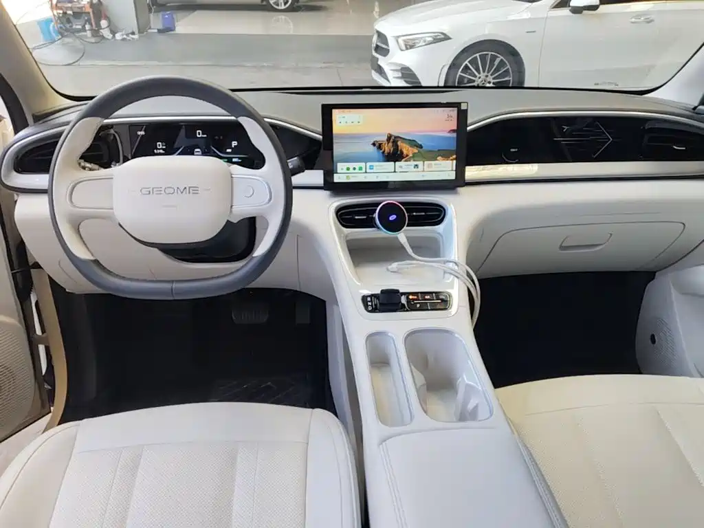 Geely Galaxy Starwish 2026 — фото 10