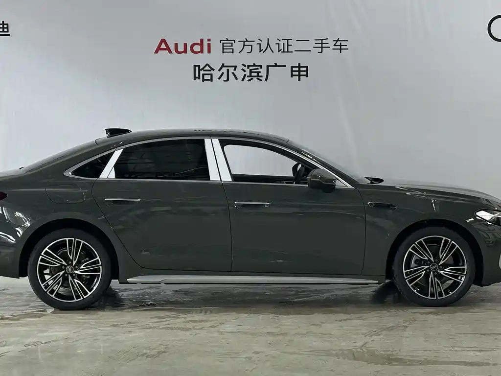 Audi A5L — фото 5