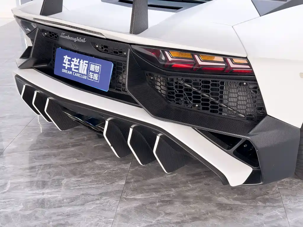 Lamborghini Aventador 2012 — фото 28