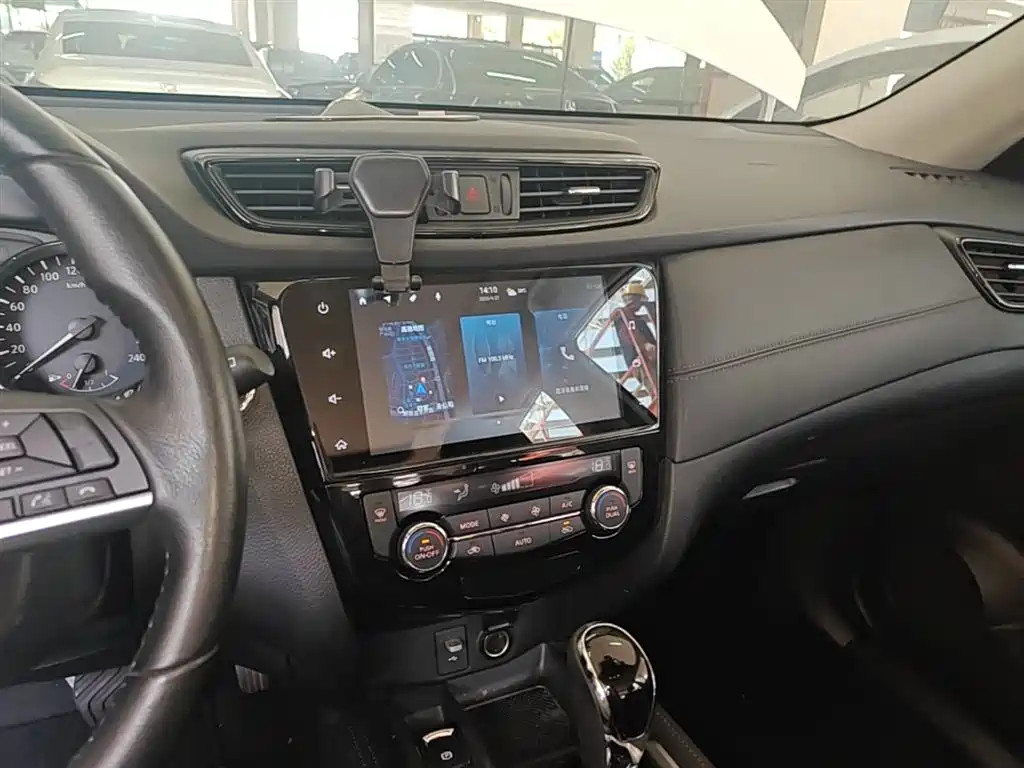 Nissan X-Trail 2020 — фото 13