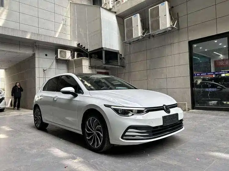 Volkswagen Golf 2022
