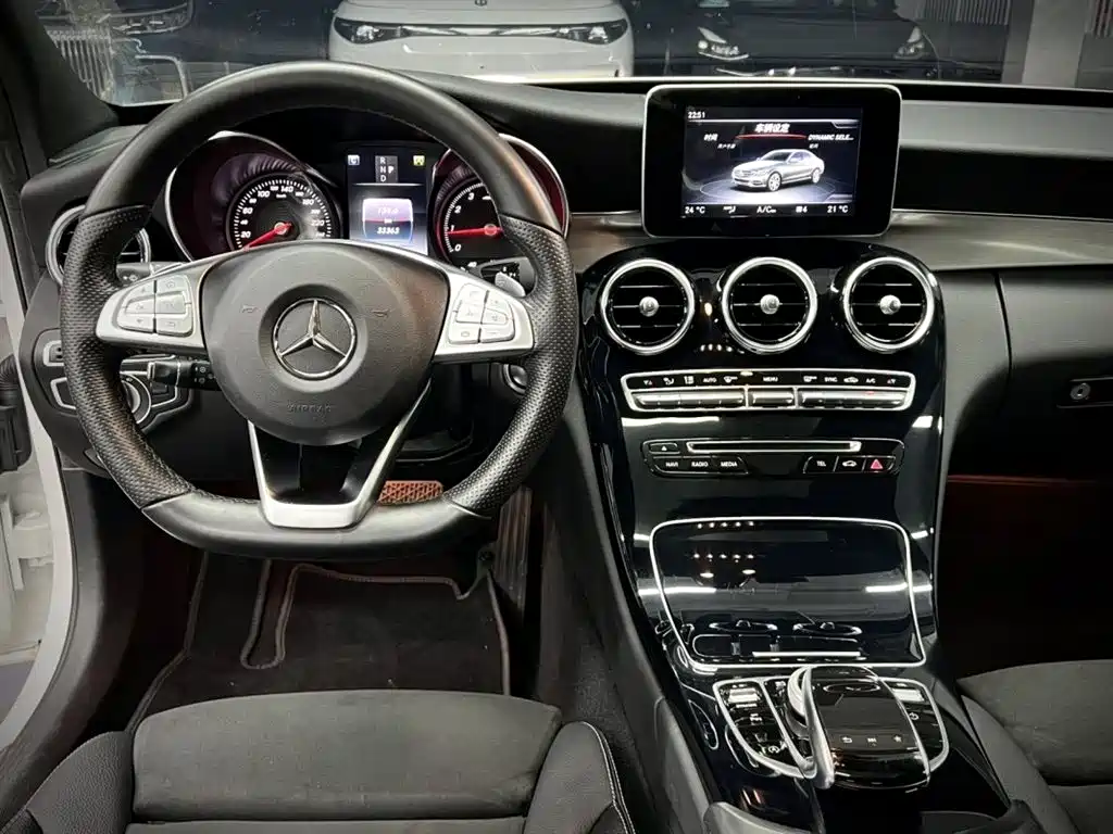 Mercedes-Benz C-Class 2017 — фото 8