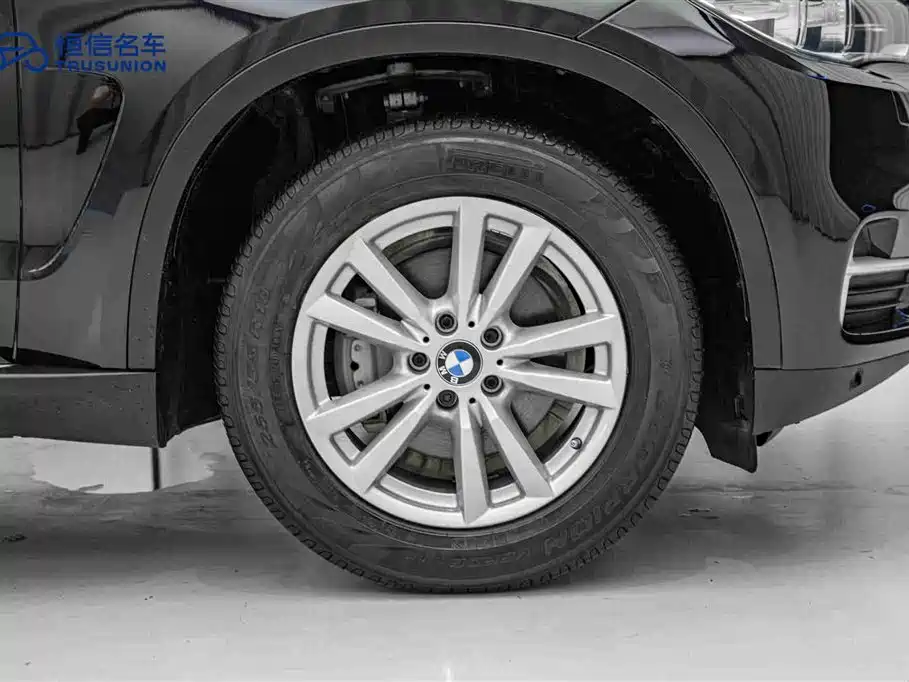BMW X5 2015 — фото 11