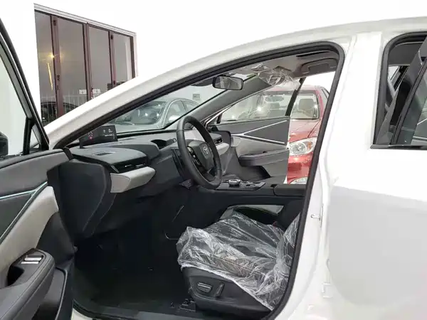 Toyota bZ5 2026
