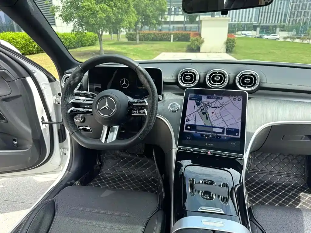 Mercedes-Benz C-Class 2022
