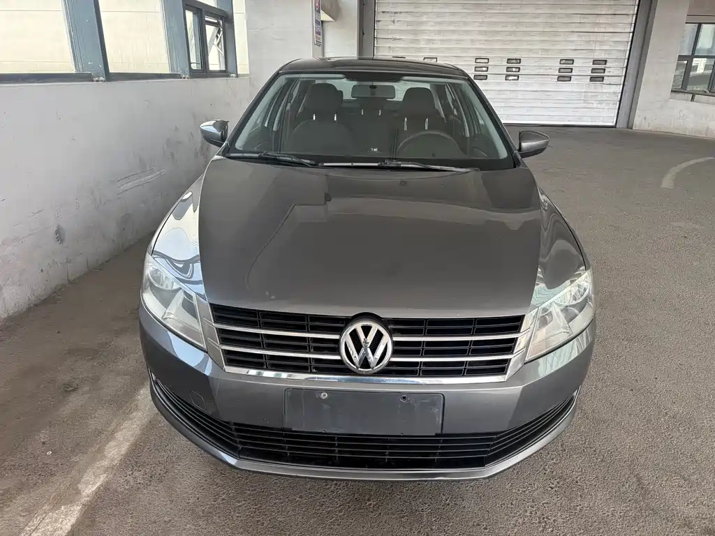 Volkswagen Lavida 2013