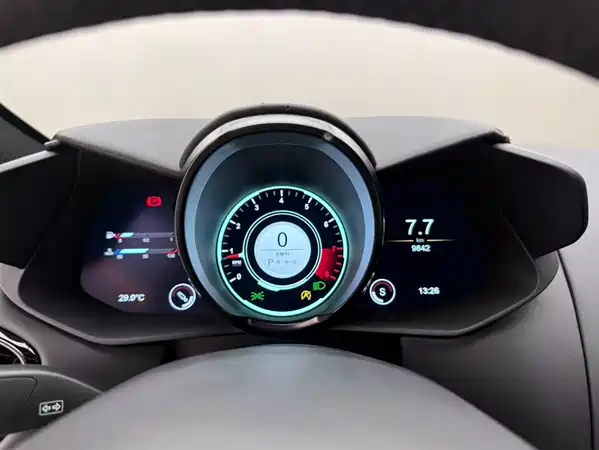 Aston Martin V8 Vantage 2022