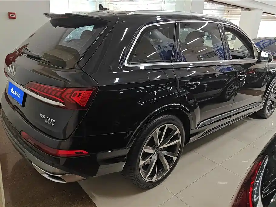 Audi Q7 2023 — фото 3