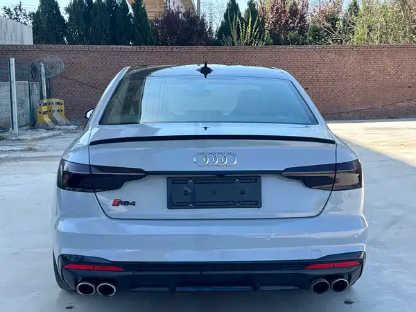 Audi S4 2023