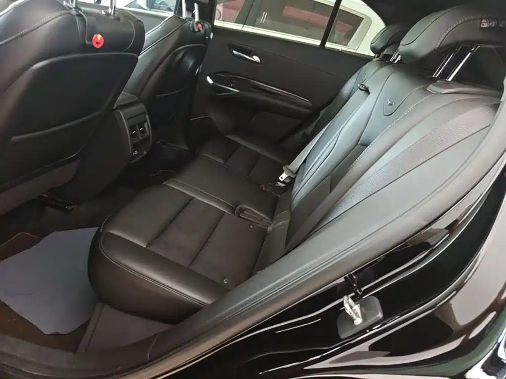 Cadillac XT4 2021 — фото 17