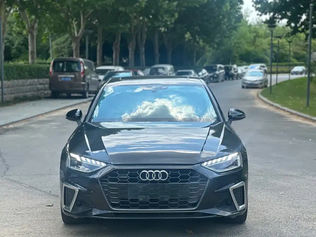 Audi A4L 2021