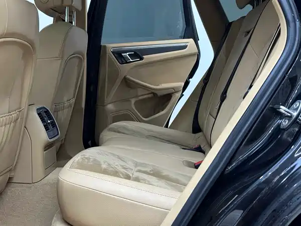 Porsche Macan 2014