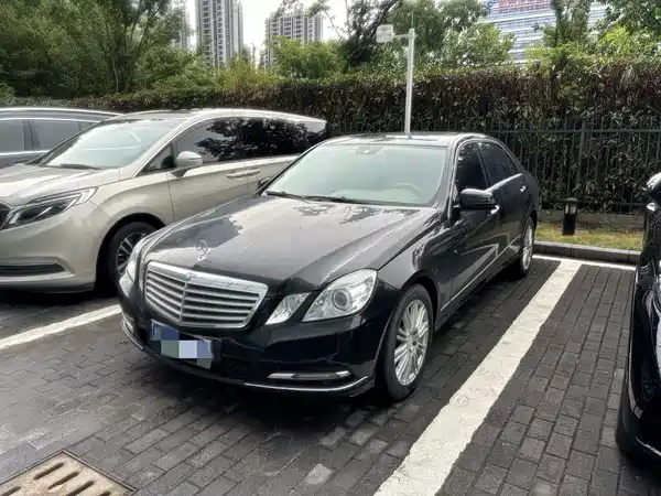 Mercedes-Benz E-Class 2012
