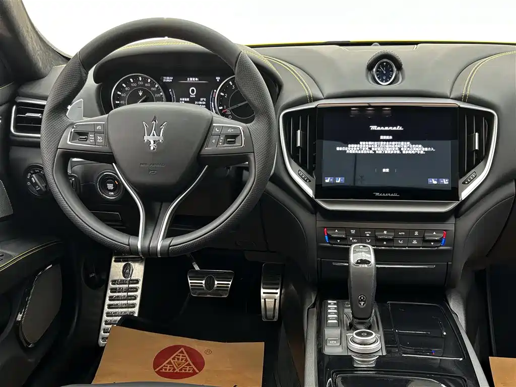 Maserati Ghibli 2024 — фото 41