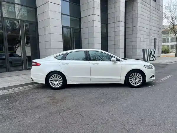 Ford Mondeo 2013