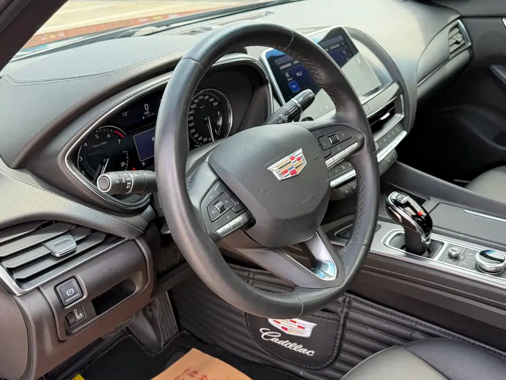 Cadillac CT5 2022 — фото 13