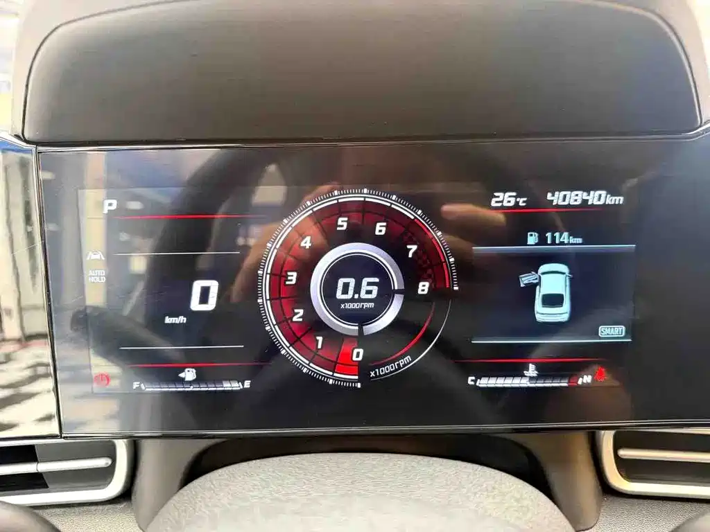 Hyundai Elantra 2023 — фото 17