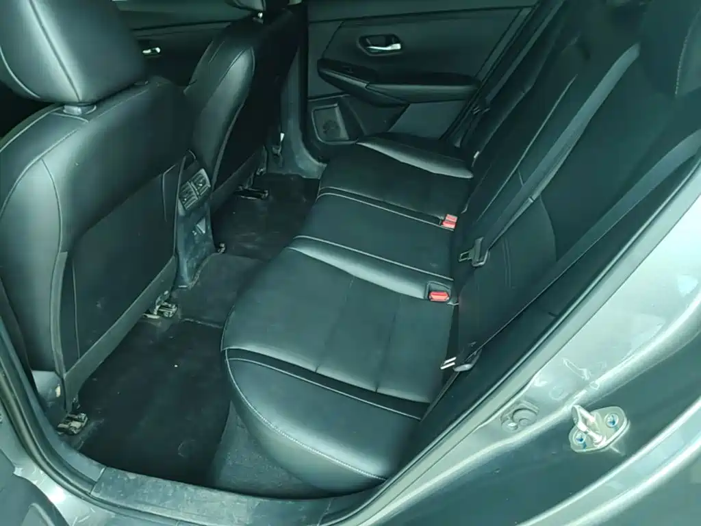 Nissan Sylphy 2023 — фото 17