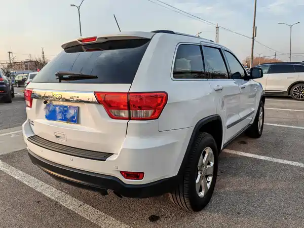 Jeep Grand Cherokee 2013